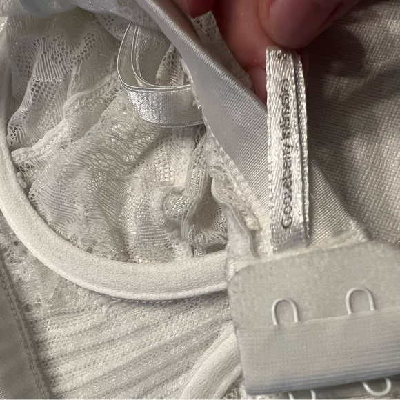 Gooseberry White Lace Bra - Picture 4 of 5